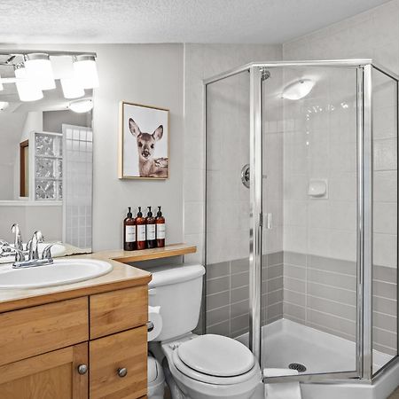 Charming 1 Bdrm Plus Loft With Views Managed By Little Sister Getaways Canmore Kültér fotó