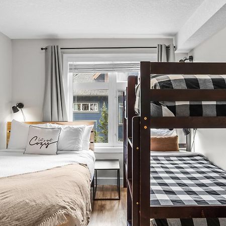 Charming 1 Bdrm Plus Loft With Views Managed By Little Sister Getaways Canmore Kültér fotó