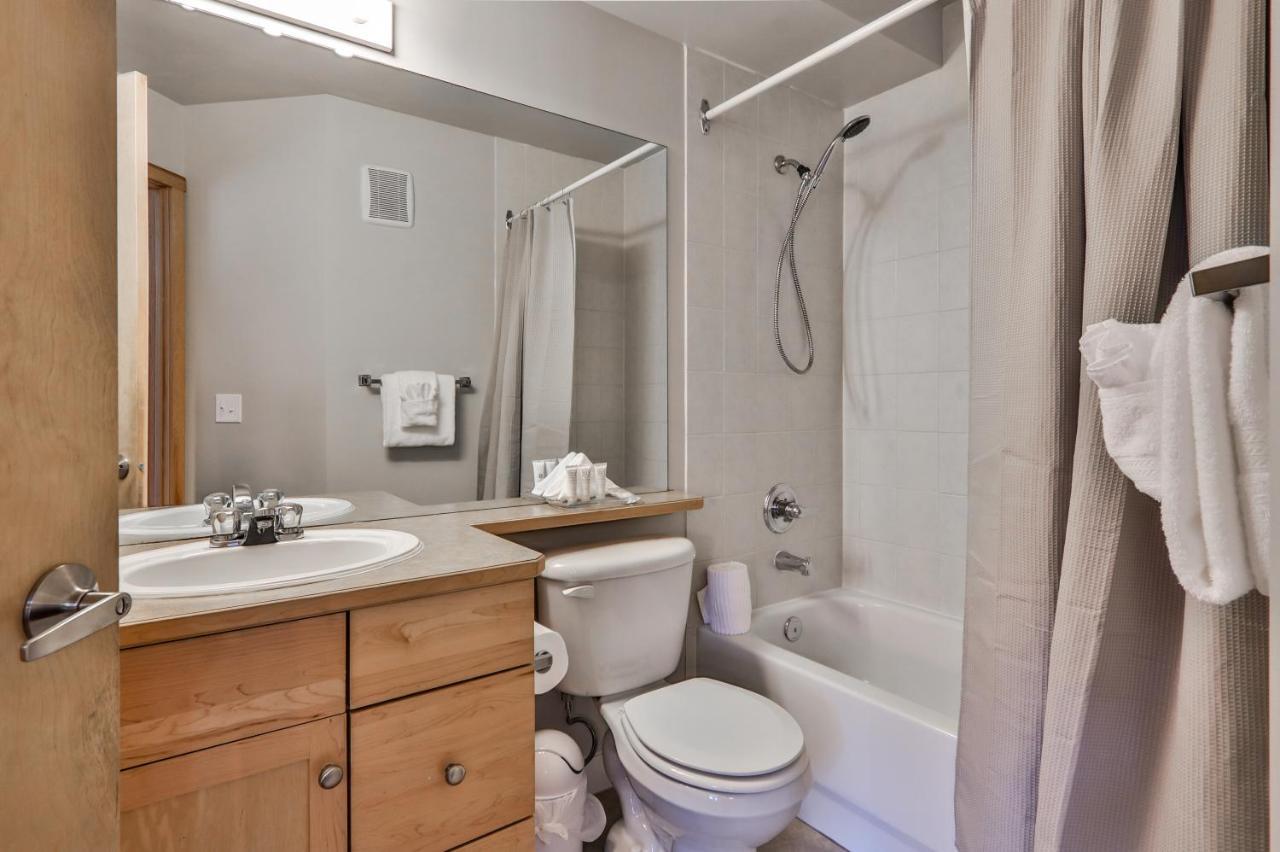 Charming 1 Bdrm Plus Loft With Views Managed By Little Sister Getaways Canmore Kültér fotó