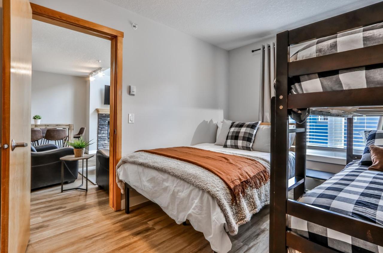 Charming 1 Bdrm Plus Loft With Views Managed By Little Sister Getaways Canmore Kültér fotó